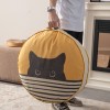 Serenon Peeking Cat Yer Minderi – Sarı Zeminli Çizgili Kedi Desenli Serenon Peeking Cat Yer Minderi – Sarı Zeminli Çizgili Kedi Desenli