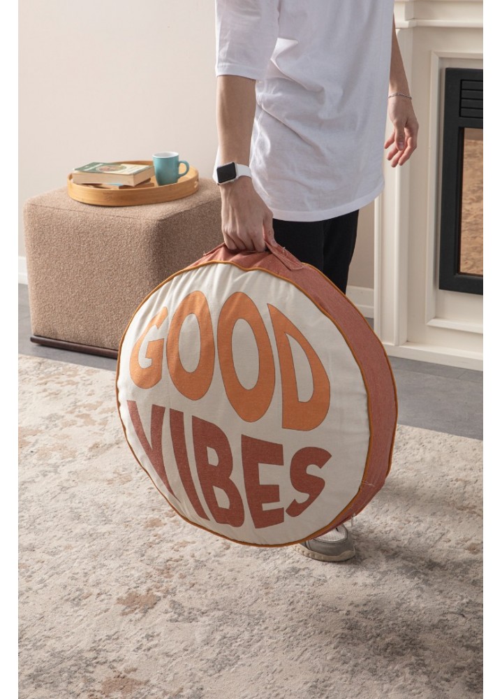 Serenon Good Vibes Yuvarlak Yer Minderi – Tipografik Desen & Turuncu Kenarlı